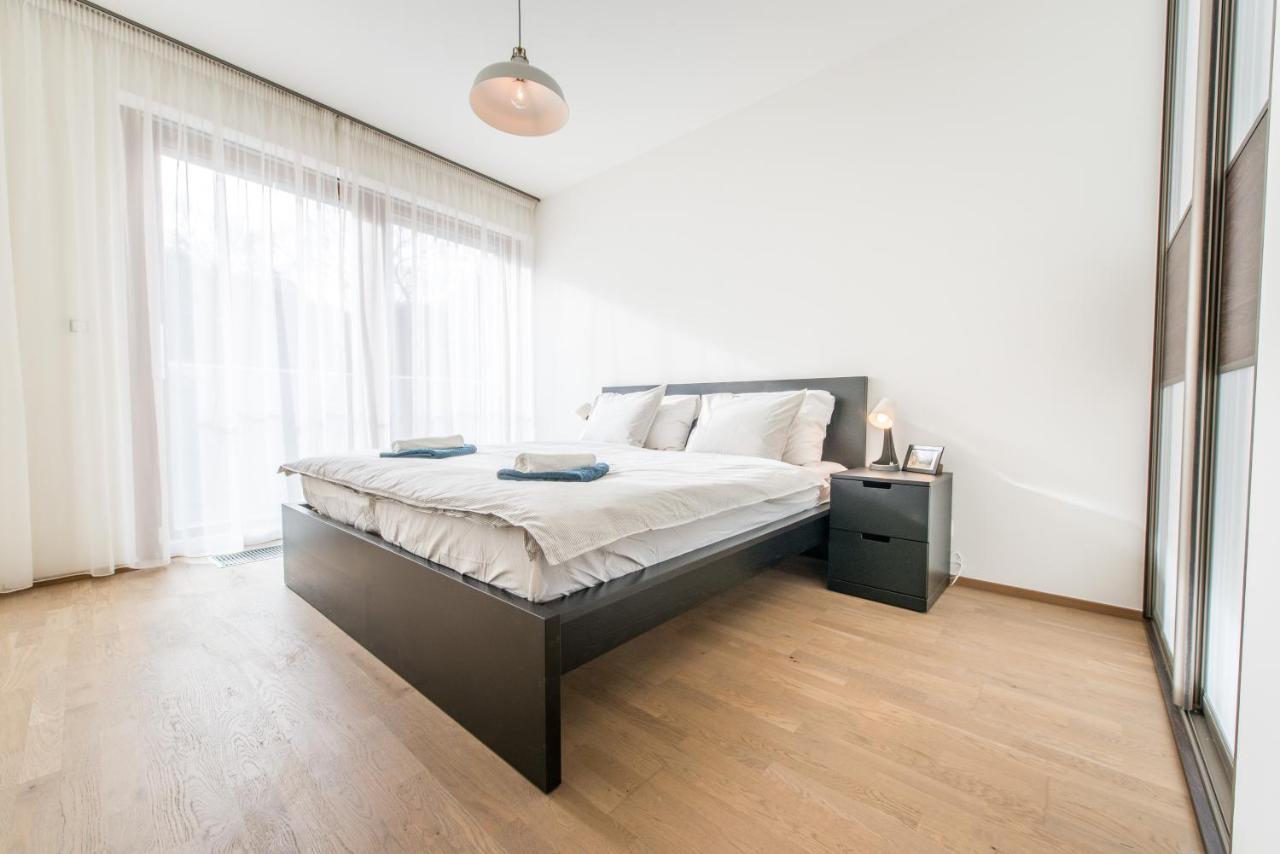 Mozart Central Apartments With Garage Prague Exterior photo