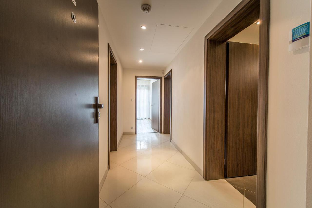 Mozart Central Apartments With Garage Prague Exterior photo