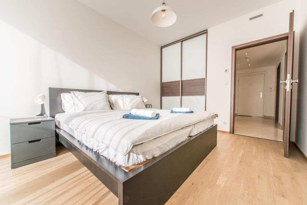 Mozart Central Apartments With Garage Prague Exterior photo